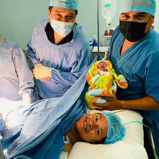 Padre de bebe recién nacido