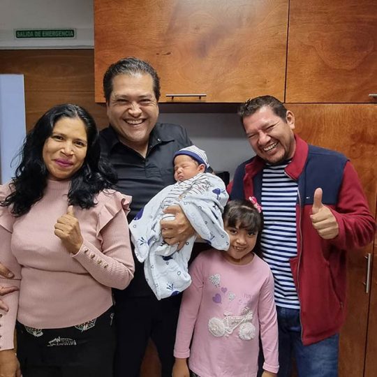 Bebe de 1 mes en consulta en Fertilt.