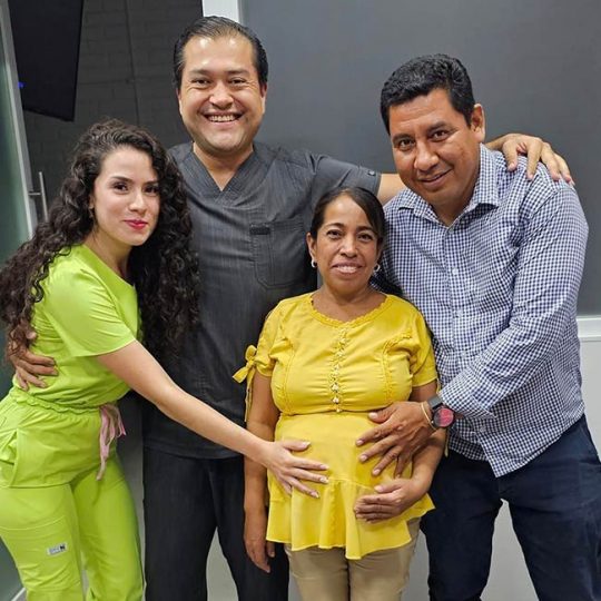 Paciente de fertilización in vitro en consulta.